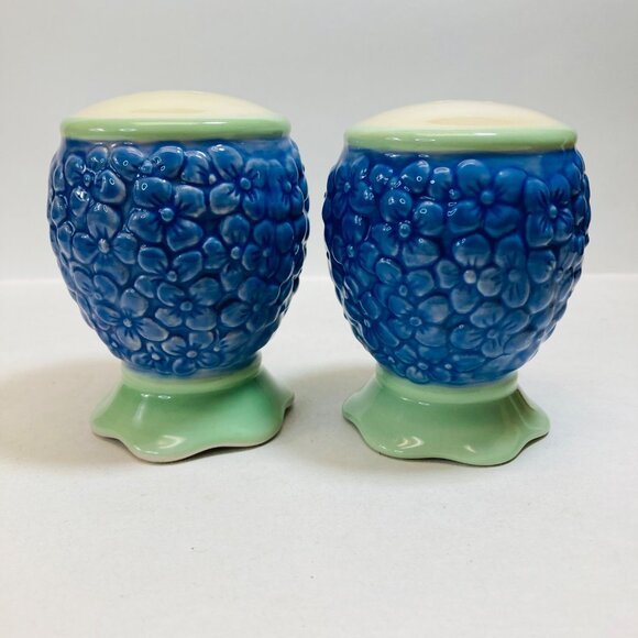 Pfaltzgraff Summer Breeze Hydrangea Flower Salt & Pepper Shakers Purple Green - Picture 1 of 8